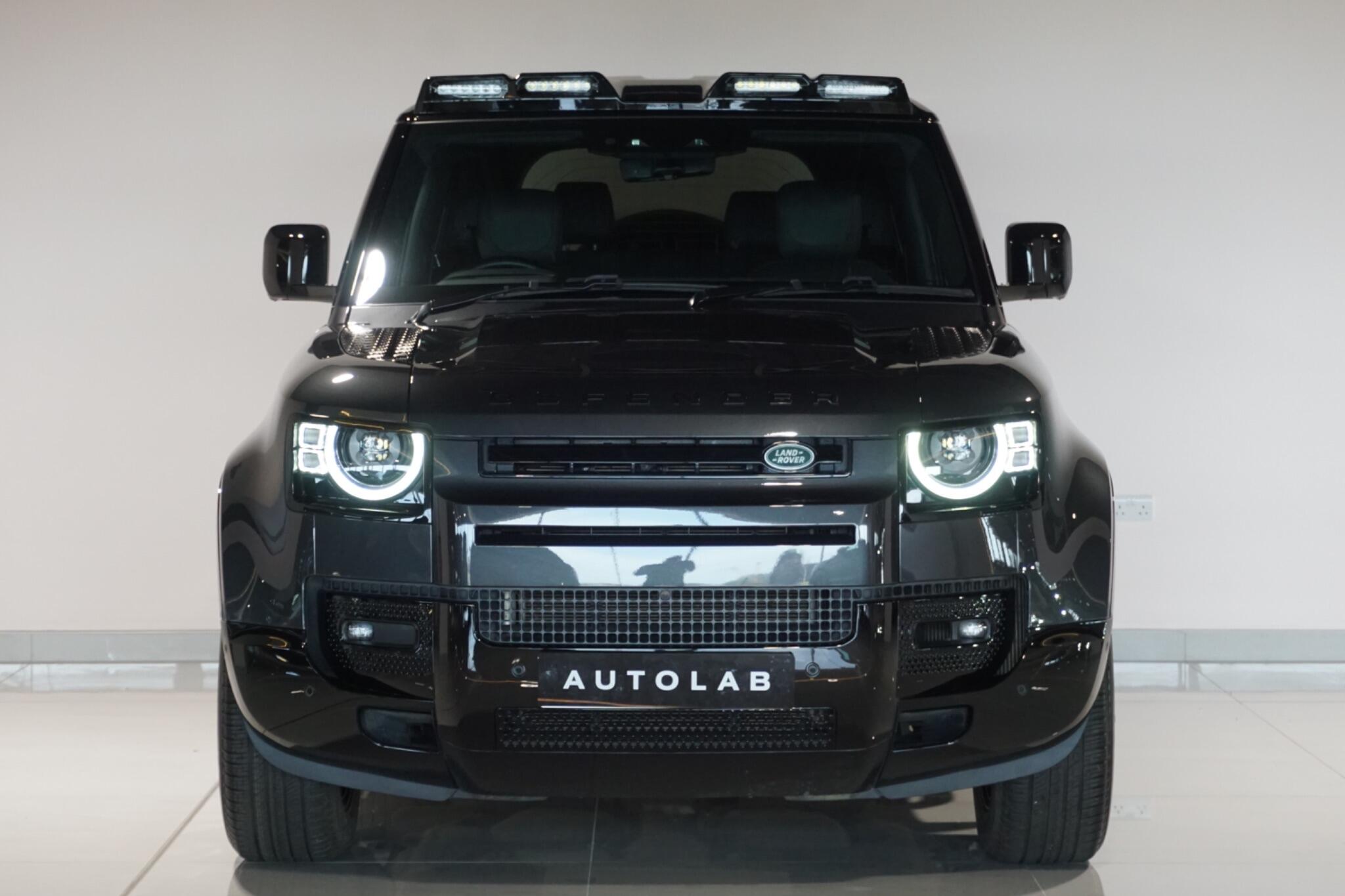 Land Rover Defender 90 3.0 D300 MHEV X-Dynamic HSE Hard Top SUV 3dr Diesel Auto 4WD SWB Euro 6 (s/s) (300 ps)